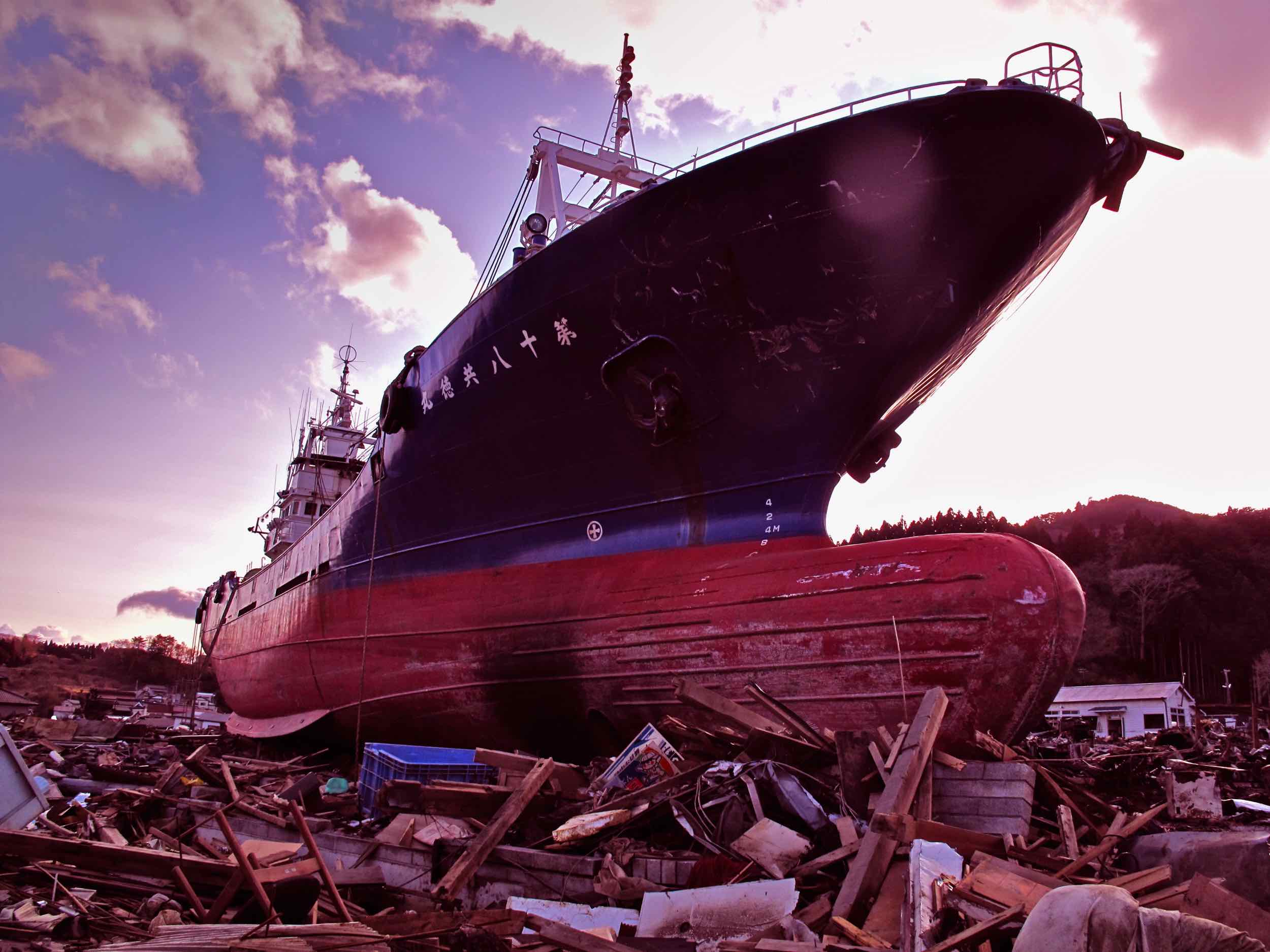  3/26 grounded ship and debris, Port of Kesennuma, Kesennuma City 