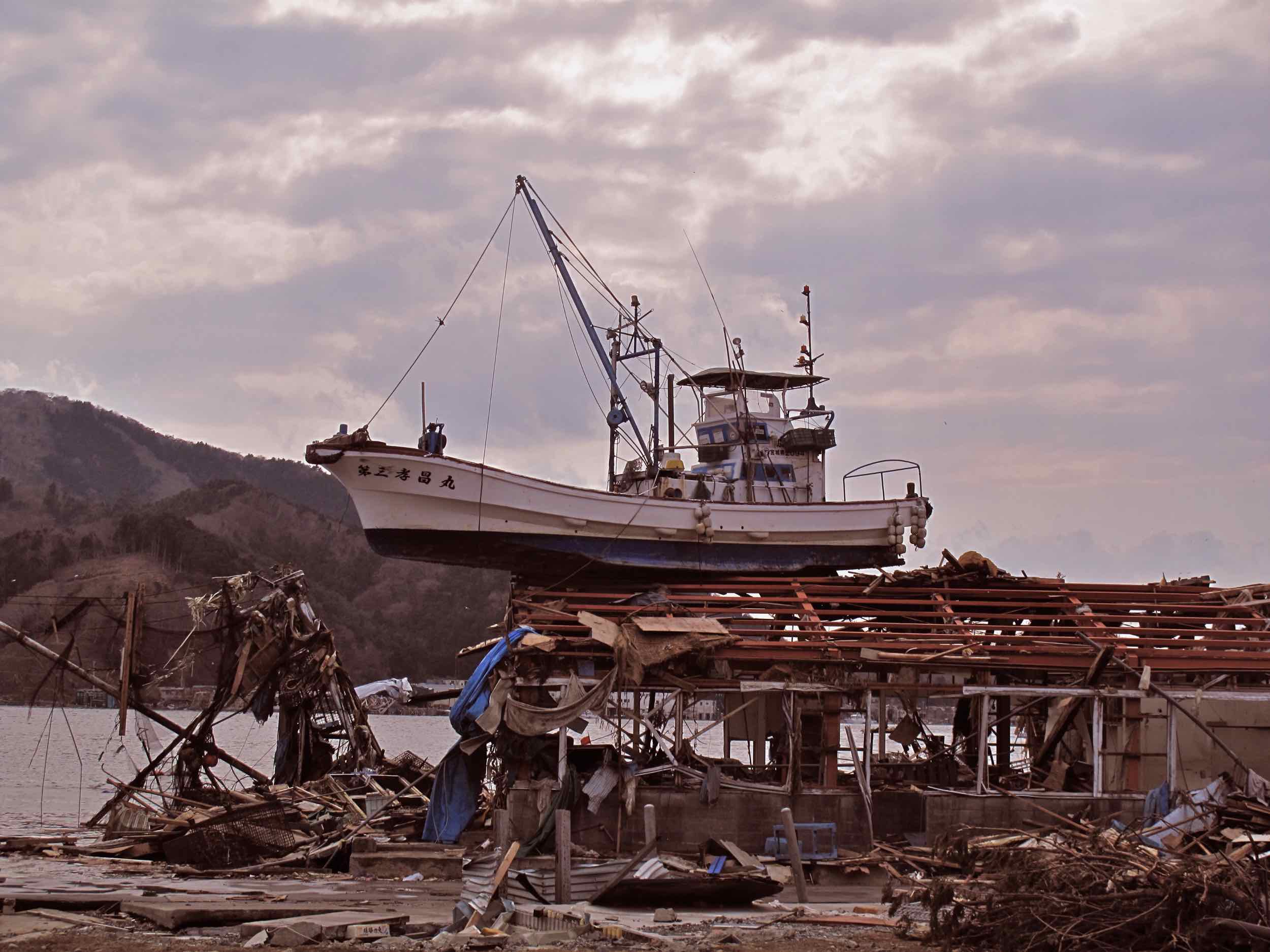  4/15 grounded fishing boat, Port of Onagawa, Onagawa City 