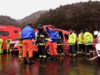  3/15 newly arrived fire brigades checking radiation, staging area for Minami Sanriku operations 