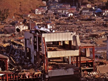  4/15 view from hospital, downtown Onagawa City 